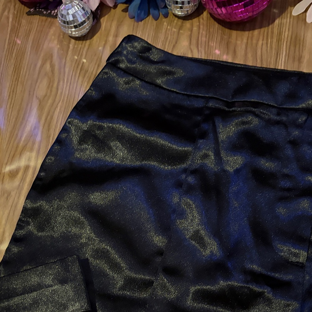 Satiny Wide Leg Pants - Picture 7 of 9